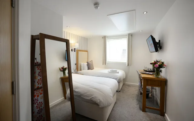 غرفة قياسية بسريرين منفصلين، Waterside Hotel And Leisure Club 4/5