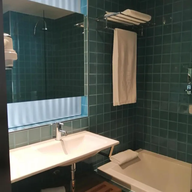 جناح بسرير كينج بإطلالة على النهر، NEYA Porto Hotel 10/10