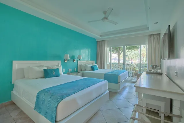 غرفة عائلية بسريرين كوين بإطلالة على المسبح، Tamarindo Diria Beach Resort 3/9