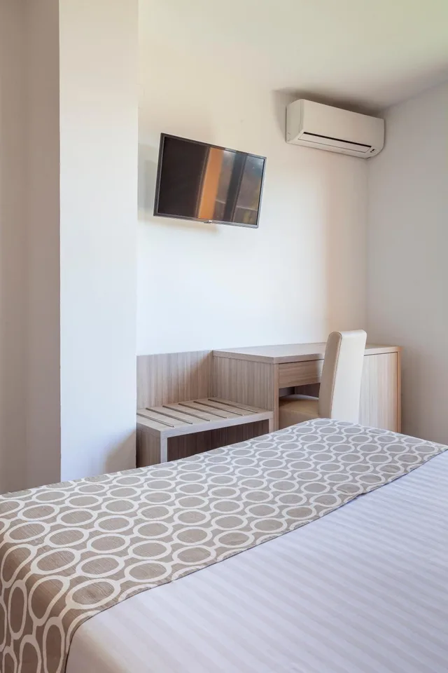 غرفة بسرير مزدوج بشرفة، Olympia Hotel Ronda II 5/10