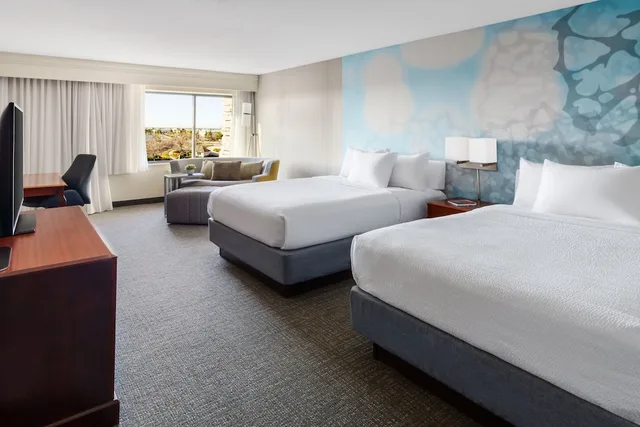 استوديو بسريرين كينج مع أريكة، Courtyard by Marriott Roseville Galleria Mall/Creekside Ridge Drive 2/4