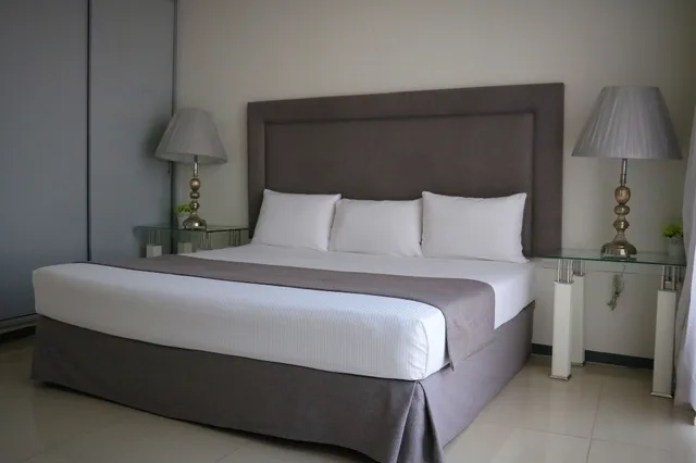 جناح مفردة بسرير كينج، Hotel Suites Bernini 1/1
