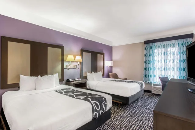 غرفة بسريرين كوين لذوي الإعاقة، La Quinta by Wyndham Fultondale Birmingham North 1/2