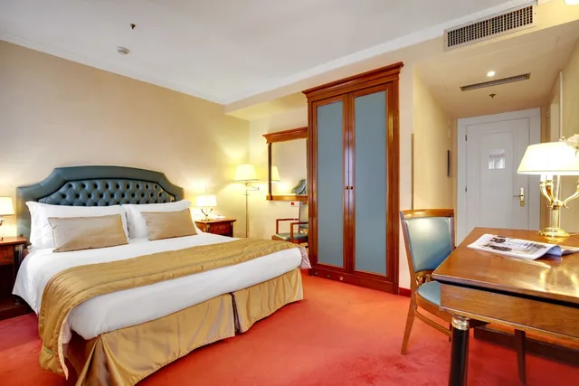 غرفة كلاسيكية بسرير مزدوج، DONA PALACE 3/5