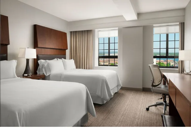 غرفة بسريرين مزدوجين، The Westin Portland Harborview 4/6