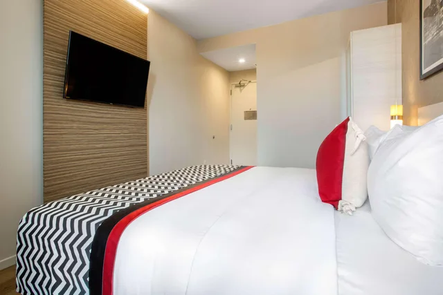 غرفة بسرير كينج، Insignia Hotel An Ascend Hotel Collection Member 4/10