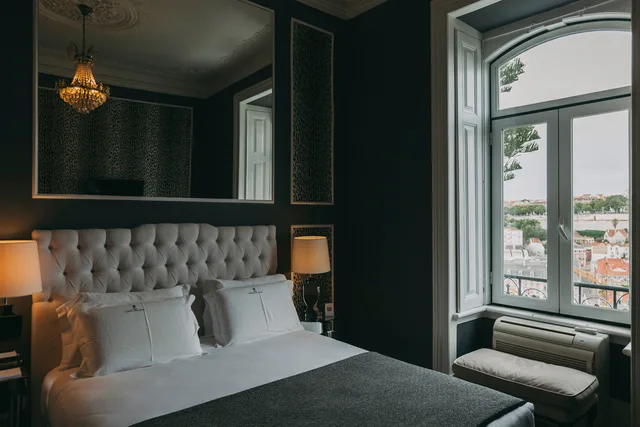 غرفة بسرير مزدوج بإطلالة على المدينة، Torel Palace Lisbon 2/2