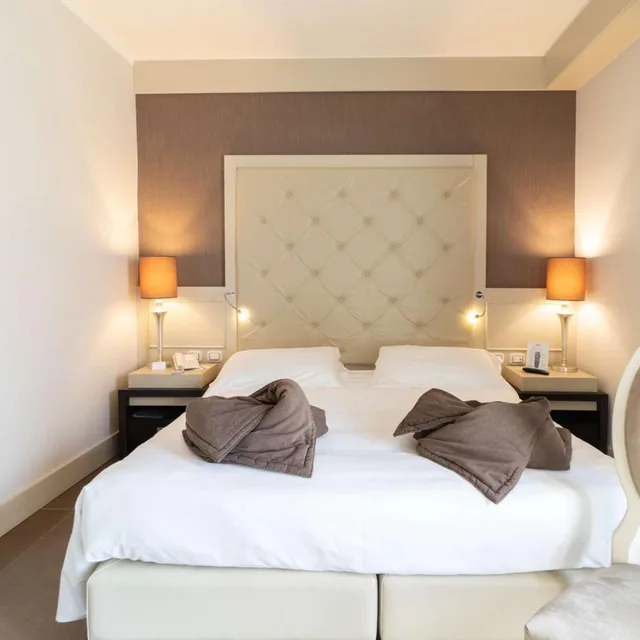 غرفة بسرير كينج بشرفة، Best Western Plus Hotel Perla Del Porto 2/10