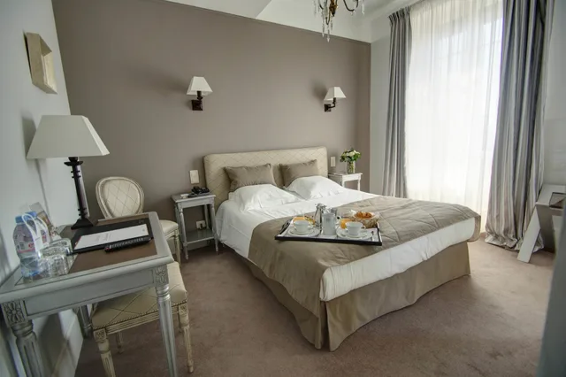 Luxe Room، Hotel De La Poste 4/10