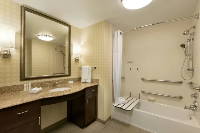 جناح بسرير كينج وسريرين كوين لذوي الإعاقة، Homewood Suites by Hilton Fort Myers Airport/FGCU 6/7