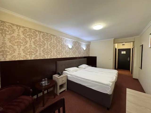 Standard, Double Bed, Hotel Helin Aeroport 5/9