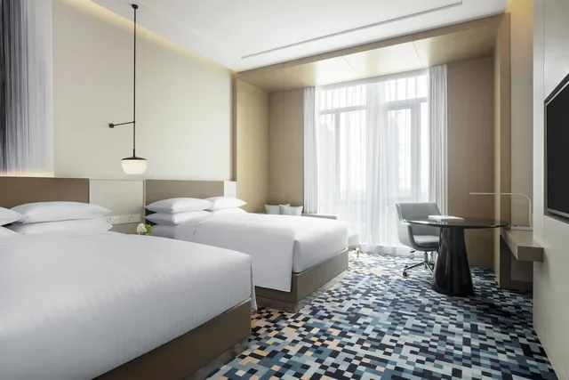 غرفة بسريرين مزدوجين بإطلالة على المدينة، Courtyard By Marriott Shanghai Minhang 1/4