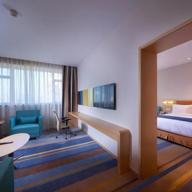 جناح بسرير كوين بغرفة نوم واحدة، Holiday Inn Express Shanghai Zhenping 3/5