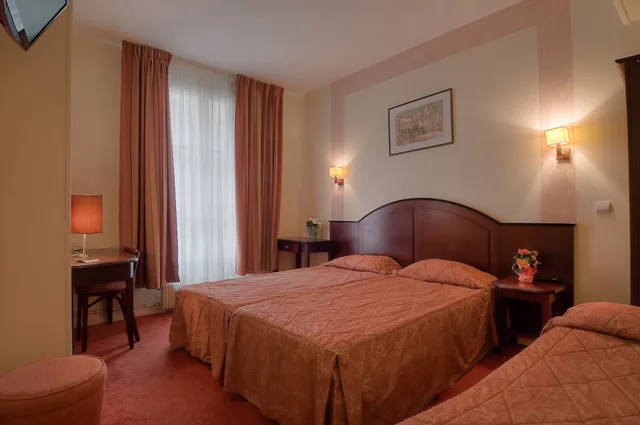 غرفة ثلاثية بسرير مزدوج، Hotel Le Faubourg Opera 2/3