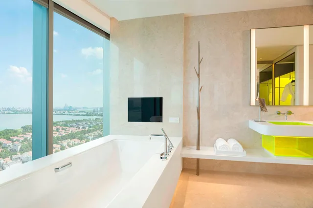 جناح بإطلالة على البحيرة، W Suzhou 7/7