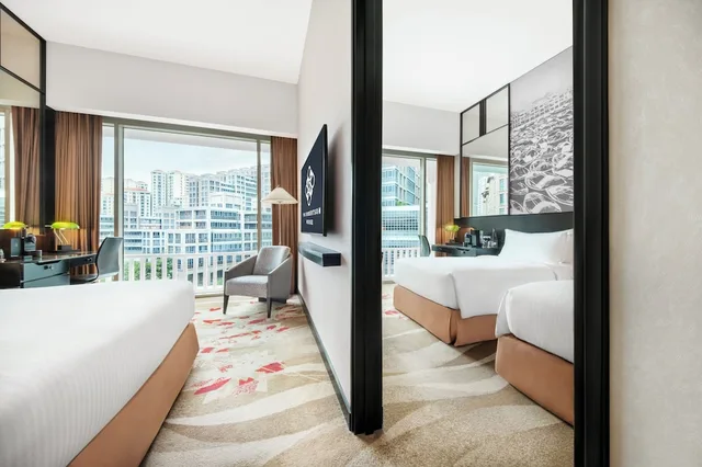غرفة بريميير بسرير كوين، Novotel Singapore Robertson Quay 2/4