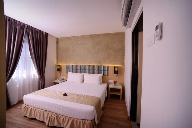 غرفة عائلية بسرير كوين وسريرين منفصلين، Bella Vista Waterfront Langkawi 2/3
