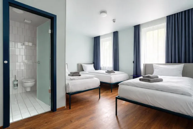 غرفة قياسية ثلاثية، Das Schreder Hotel 1/10