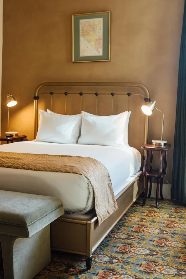 غرفة قياسية بسرير كينج وسرير كوين، Belvada Hotel 5/8