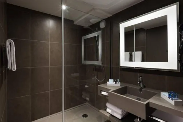 غرفة سوبيريور عائلية بسرير كوين مع أريكة، Novotel Paris Charles De Gaulle Airport 3/10