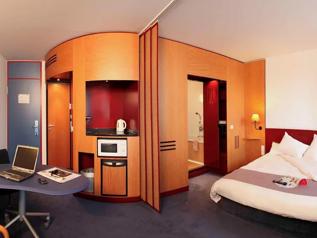جناح سوبيريور بسرير مزدوج مع أريكة، Novotel Suites Hannover City 3/7