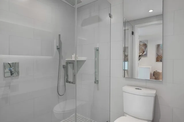 2 Bedrooms, Suite, 2 King Beds, Water View، Grand Beach Hotel Bay Harbor 2/3