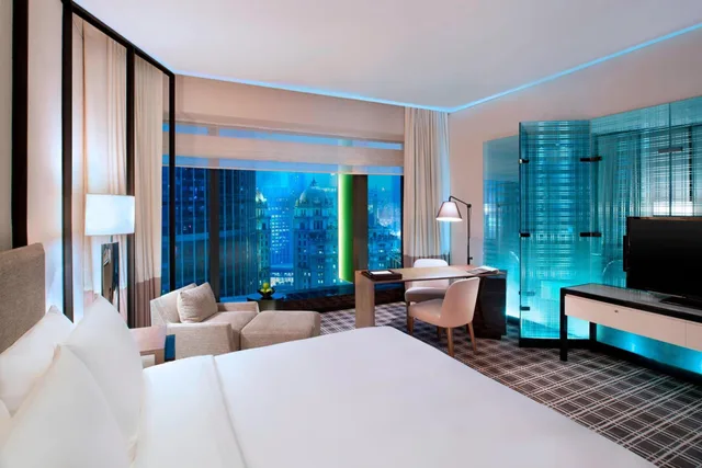 Spectacular, King Bed، W Guangzhou Hotel 2/4