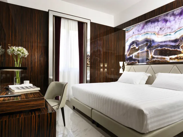 Smart, French Bed، Elle Boutique Hotel 1/1