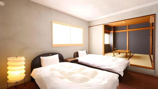 Semi Western, Style، Shoji Mount Hotel 1/1