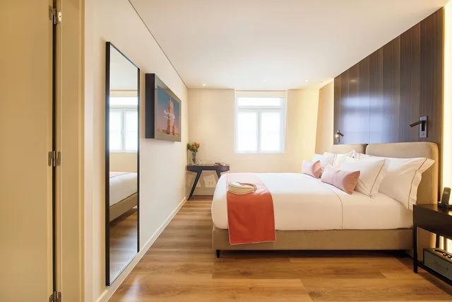 غرفة بسريرين منفصلين بإطلالة على المدينة، Hotel Moon & Sun Lisboa 4/10
