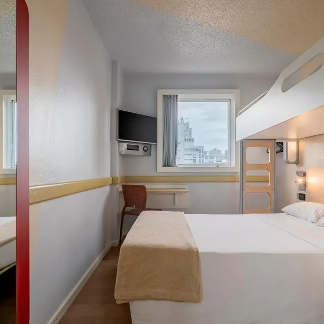 شقة سوبيريور بسرير مزدوج وسرير فردي، Ibis Budget Sao Paulo Paulista 3/7