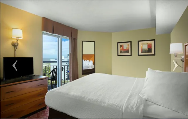 2 Bedrooms, Condo, Ocean Front, Bay View، Bay View Resort Hotel 1/1