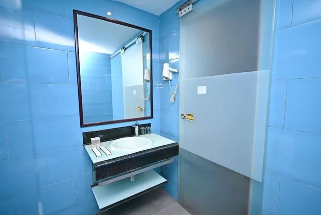 غرفة قياسية بسريرين منفصلين، Kingston Hotel 10 @ Bukit Jalil 6/6