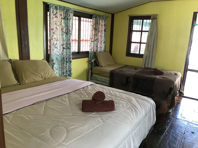 غرفة قياسية بسرير مزدوج، Rimtalay Resort Koh-Sichang 2/7