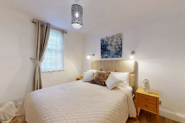 شقة فاخرة بسرير كينج بحمام خاص مع أريكة، Park Lane Apartments/Clarges Street 5/10