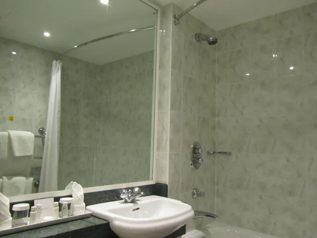 غرفة بسرير مزدوج، Windmill Village Hotel, Golf Club Spa, BWSC 3/3