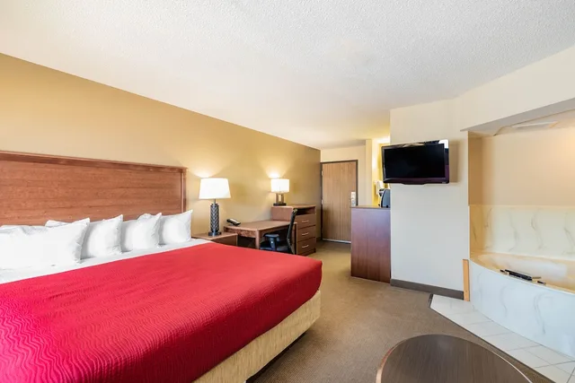 جناح استوديو سوبيريور بسرير كينج، Americinn By Wyndham Marshall 1/3