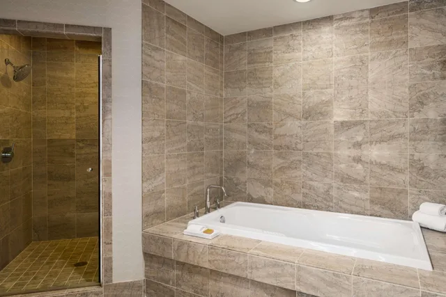 بنتهاوس، Hilton Motif Seattle 4/4