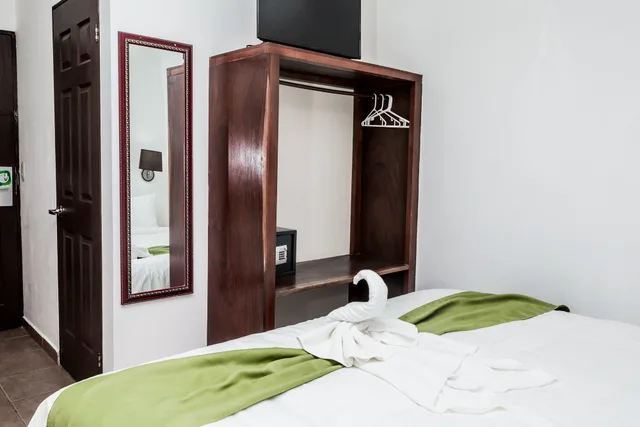 غرفة قياسية بسرير كينج بشرفة، Hotel Coco Palms 9/10