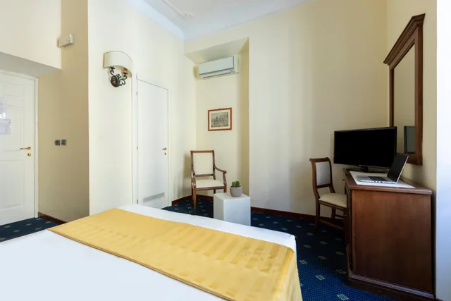 غرفة بسرير مزدوج أو سريرين منفصلين، Hotel Coppede 2/8