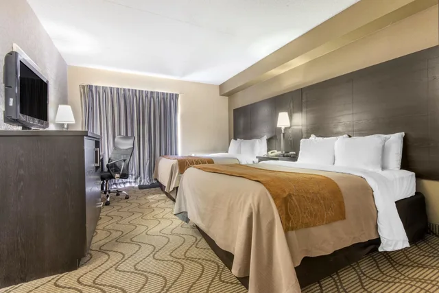 غرفة كومفورت بسريرين مزدوجين في طابق مرتفع، Comfort Inn North Bay 6/8