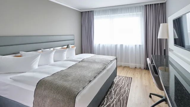 غرفة بسرير مزدوج، Holiday Inn Berlin Airport Conference Centre Formerly Holiday Inn Berlin International Airport 4/7