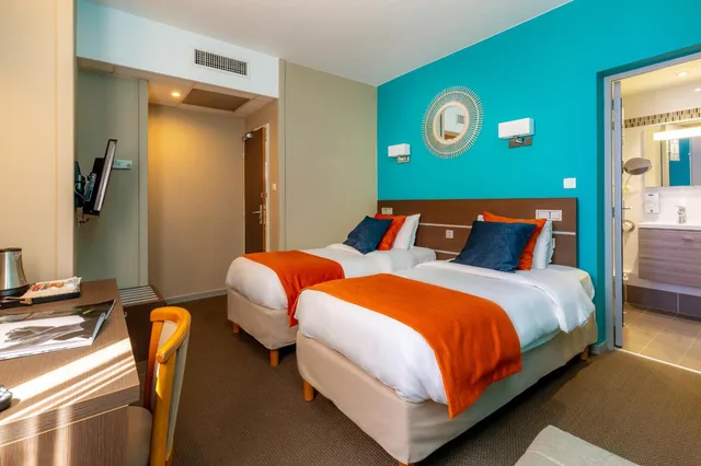 غرفة بسريرين منفصلين، Hotel Kyriad Avignon Palais des Papes 5/10