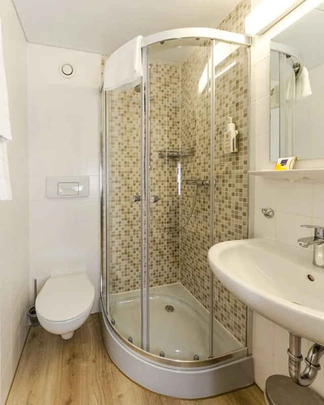 غرفة كومفورت بسرير كوين، Klosterhotel Woltingerode 6/6