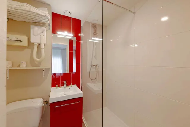 غرفة قياسية مفردة بسرير مزدوج، Metropol Hotel 5/6