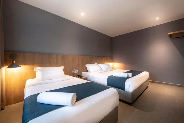 Deluxe, Triple, Orange Business Hotel Petaling Jaya 3/9