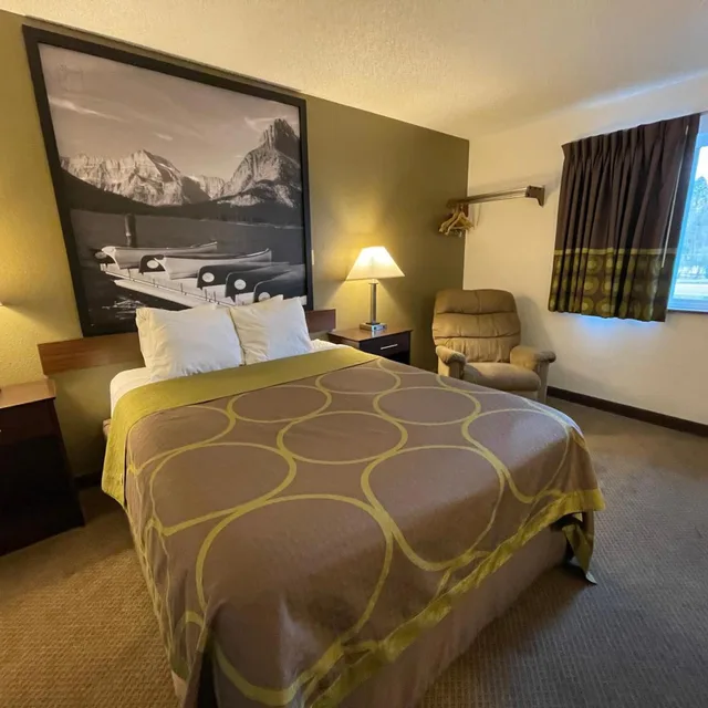 Room, Queen Bed, Studio 1 Hotel and Extended Stay Missoula 7/10