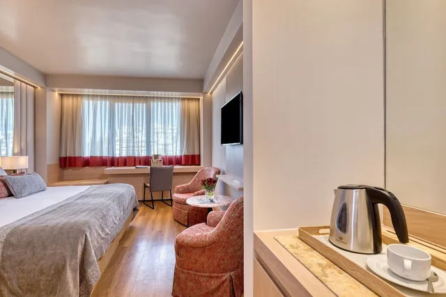 غرفة تنفيذية بسريرين منفصلين، Divani Caravel Hotel 2/3