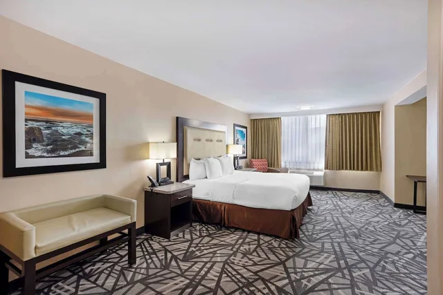 جناح بسرير كينج بحوض جاكوزي، Best Western Atlantic City Hotel 2/7