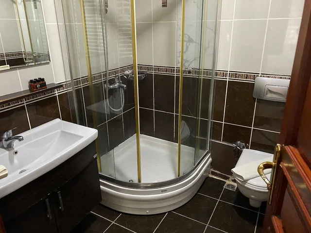 غرفة عائلية بسرير كوين وسريرين فرديين، Atam Suites Apart 9/10